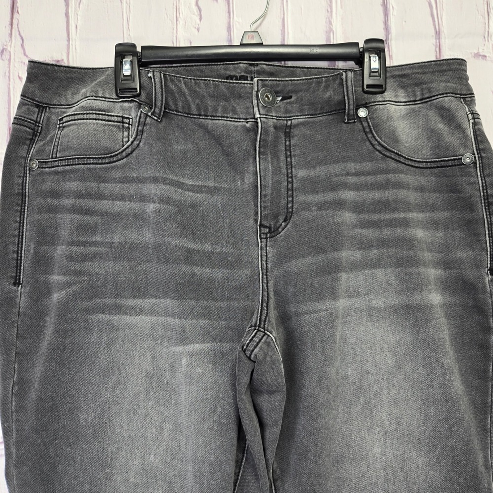 Maurices Charcoal Skinny Jeans - Picture 2 of 11